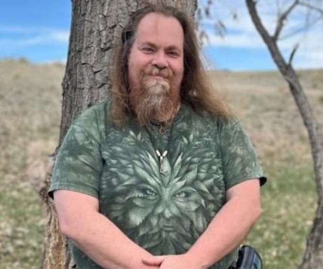 "Моя дружина-людина не проти": чоловік одружився з жінкою-ботом ШІ